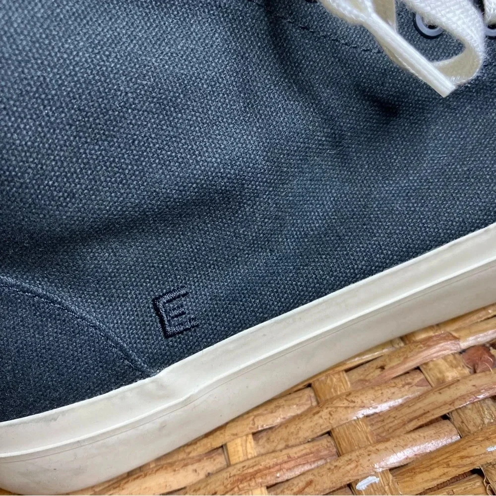 Everlane timeless canvas
